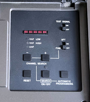 SL-C7 tuner controls